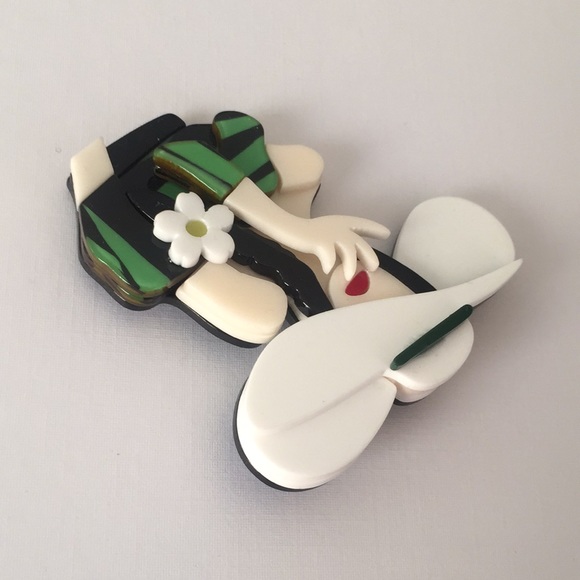 ๐50% OFF/3+...Young Lady in Summer Outfit Brooch (Green/White) - Picture 5 of 13
